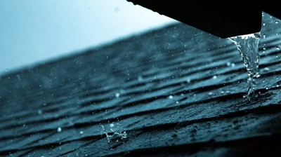 lluvia sobre un tejado