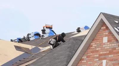 contratista de sustitución de tejados instalación de tejas nuevas