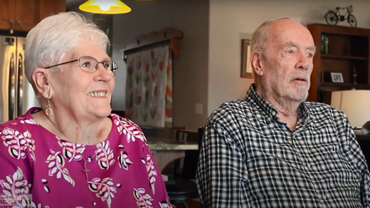 Entrevista a una pareja de ancianos en su casa