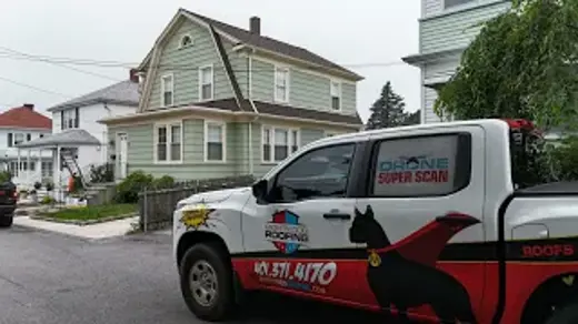 ¿Quiere renovar el exterior de su vivienda en Rhode Island?