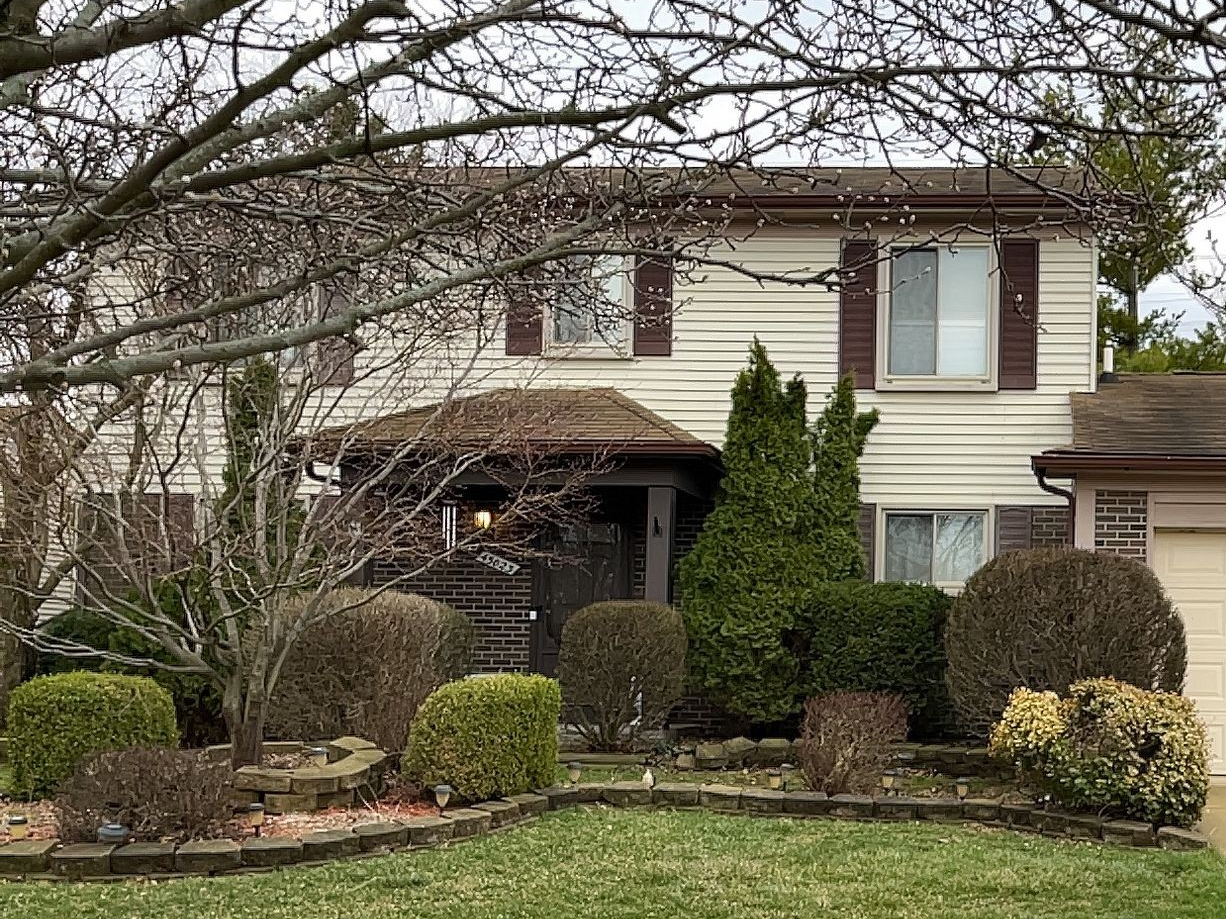 Antes- Reemplazo de revestimiento: Canton, MI