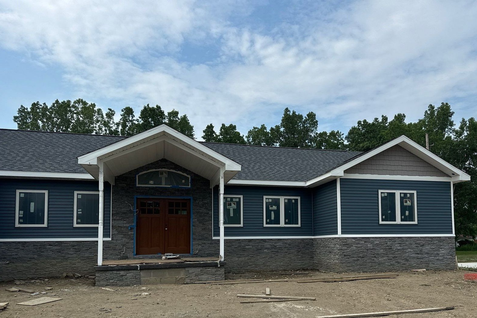 Revestimiento en obra nueva: Romulus, MI