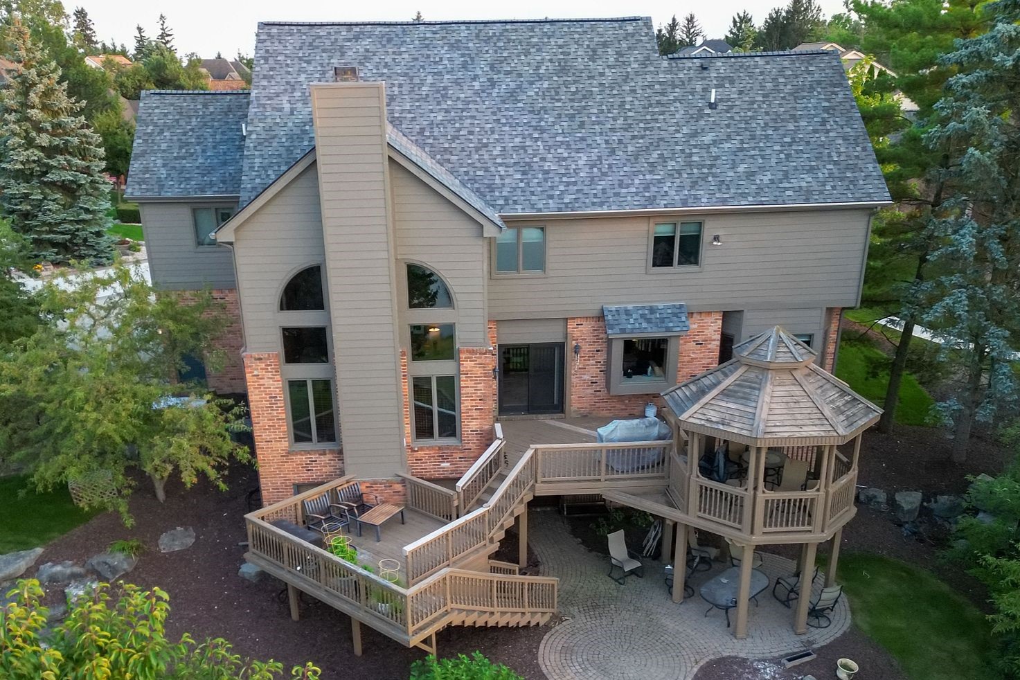 Instalación de revestimiento James Hardie: Plymouth, MI