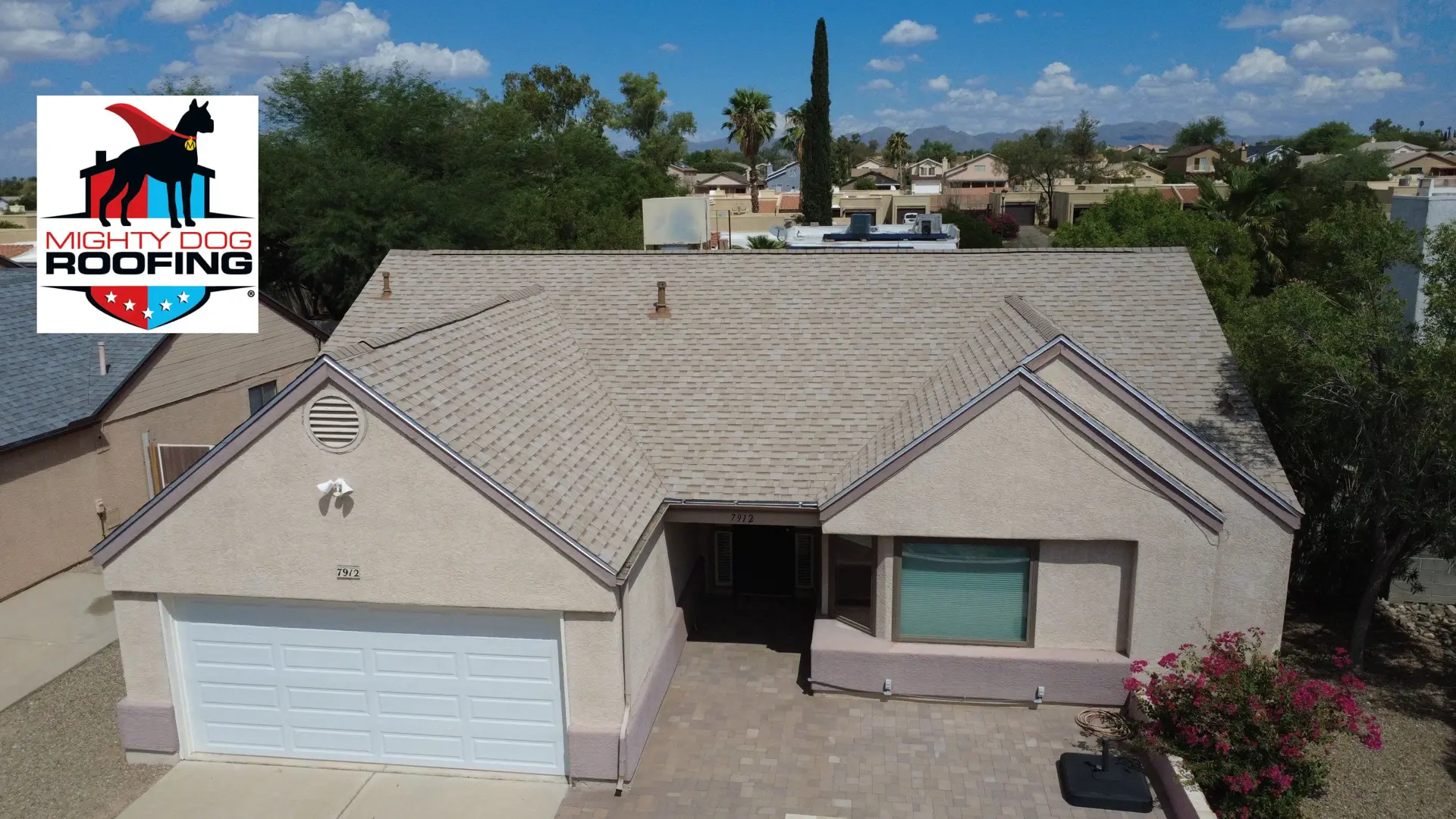 Casa de tejas terminada en Tucson